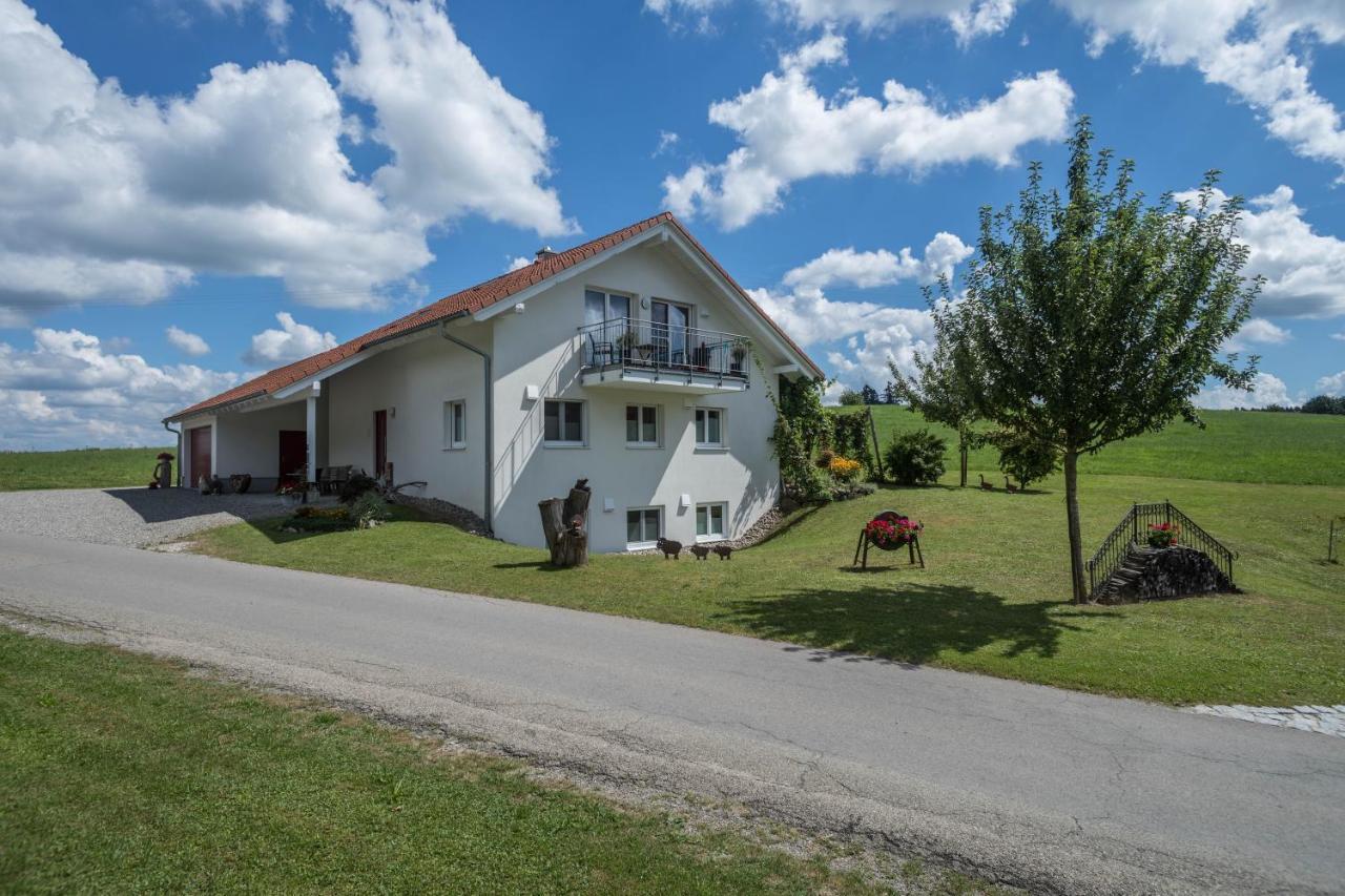 Ferienhof Weber Wohnung Fichte Neukirch  Exterior foto